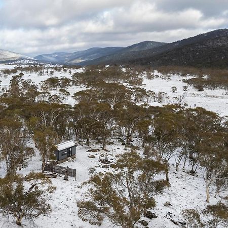 Big Yard Escapes - Two Off-Grid Tiny Houses On The Mowamba River Jindabyne Exterior photo