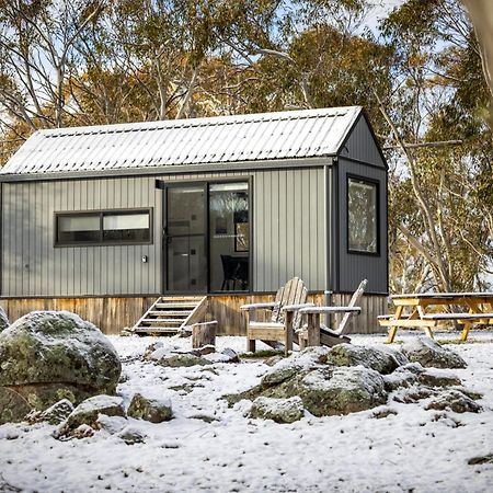 Big Yard Escapes - Two Off-Grid Tiny Houses On The Mowamba River Jindabyne Exterior photo